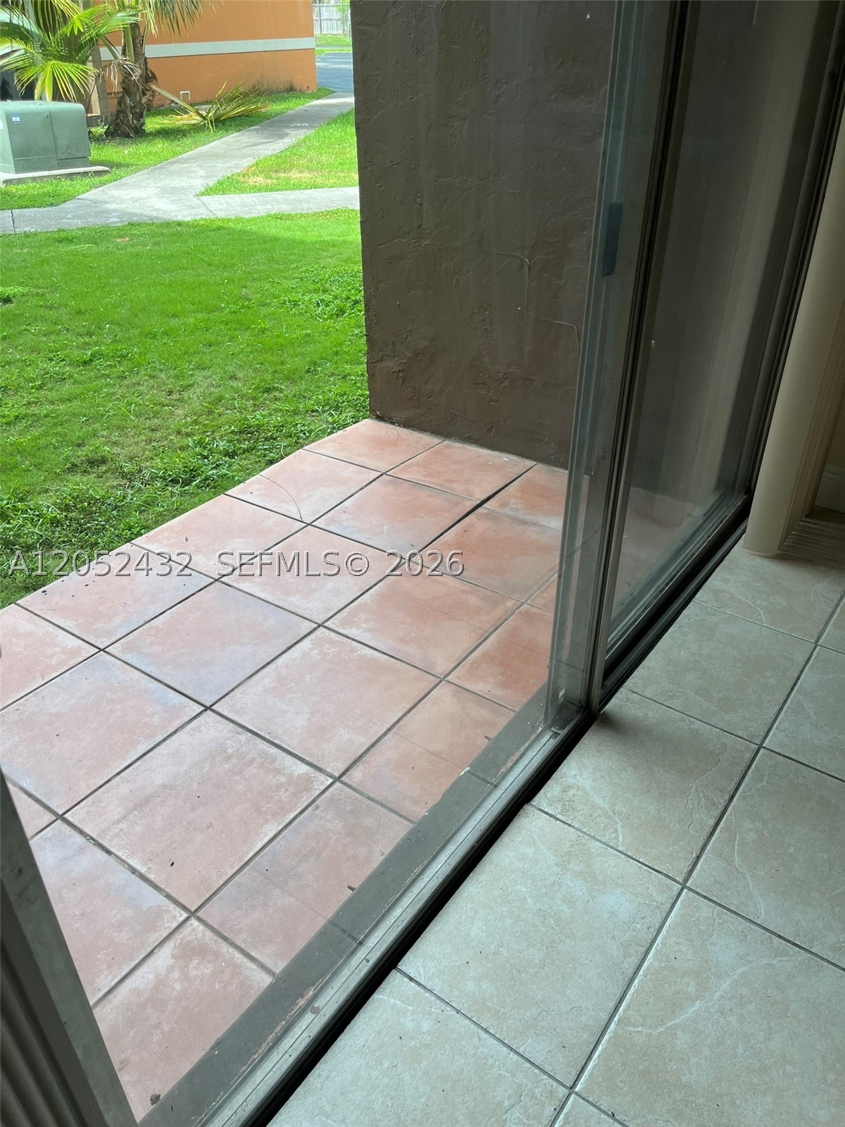 9477 SW 76th St #O4, Miami FL 33173