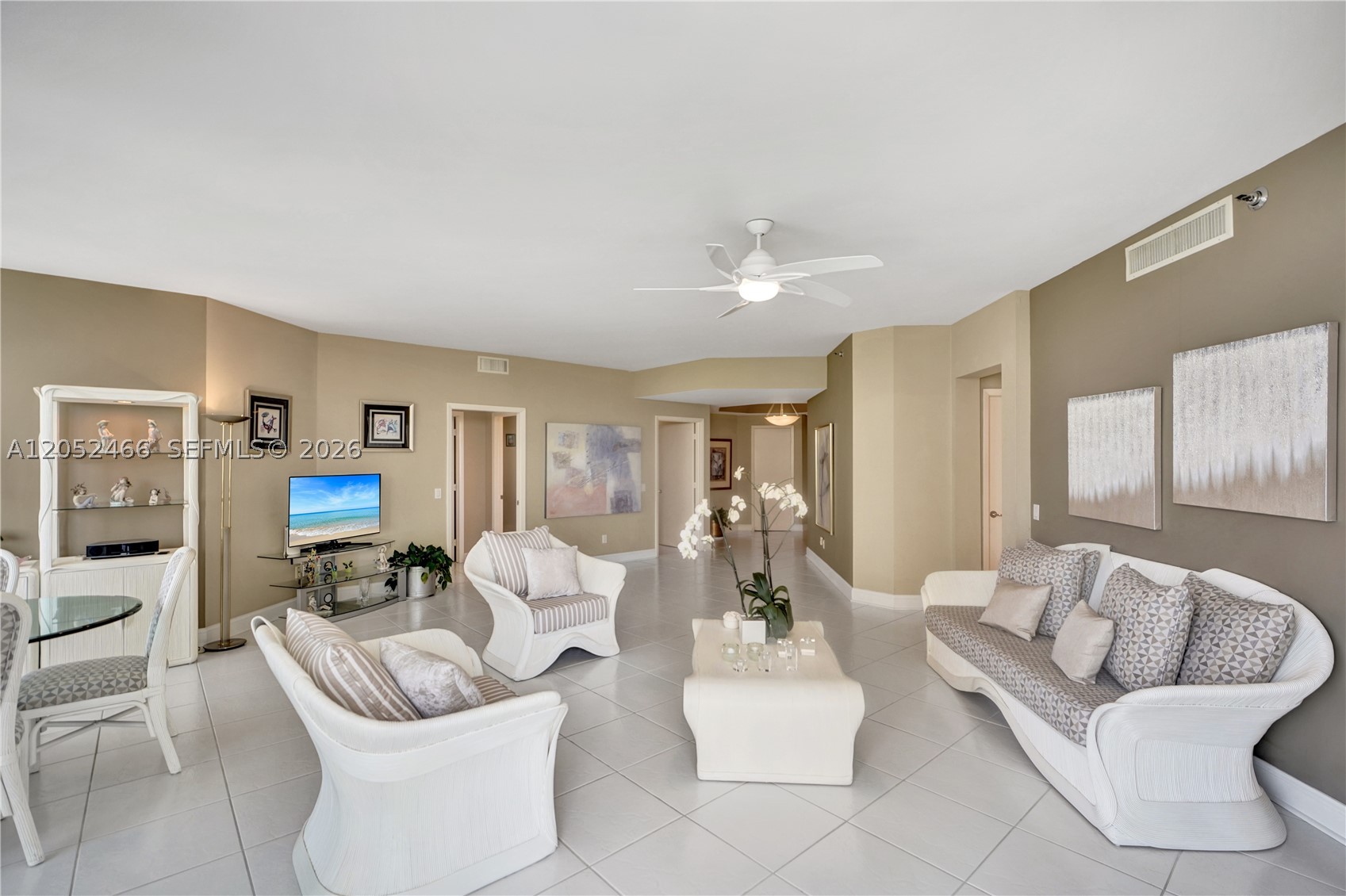 21150 Point Pl #805, Aventura FL 33180