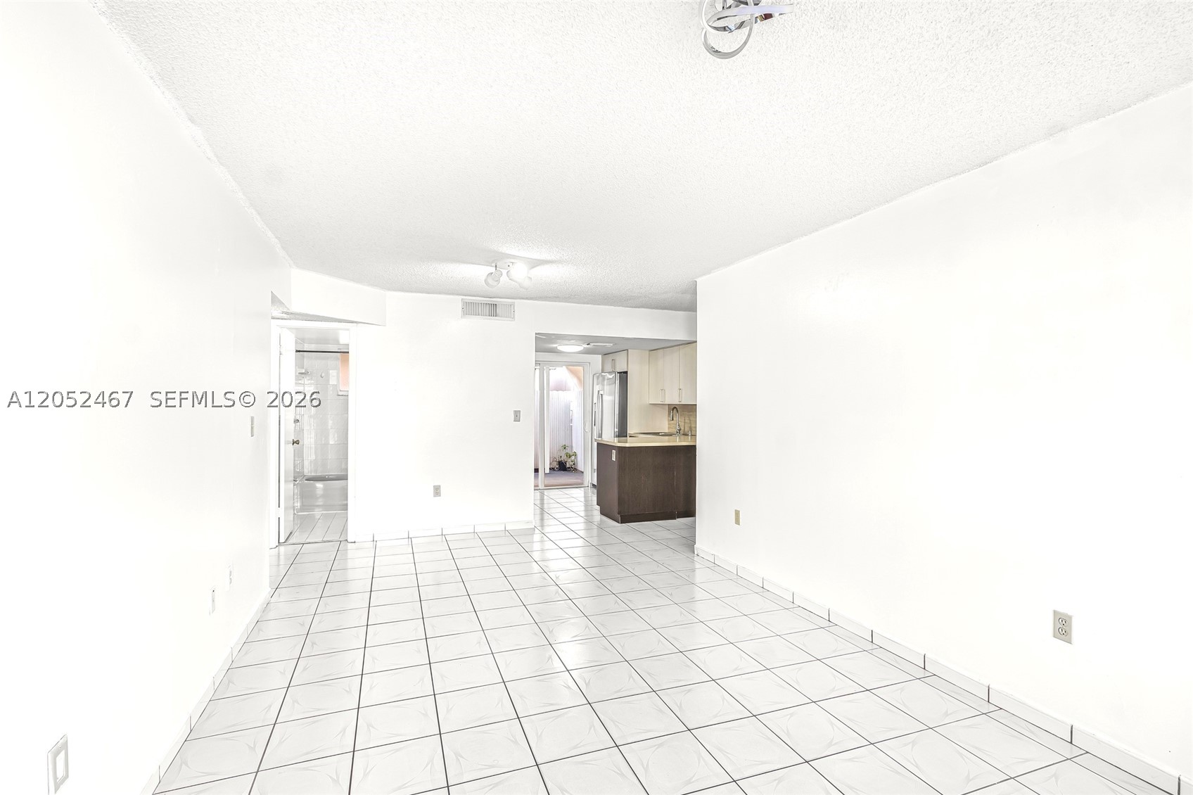 2228 W 74th St #102-13, Hialeah FL 33016