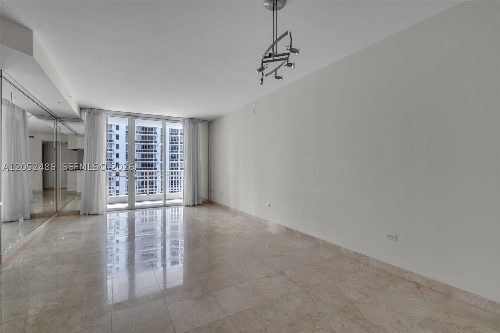 801 Brickell Key Blvd #2108, Miami FL 33131