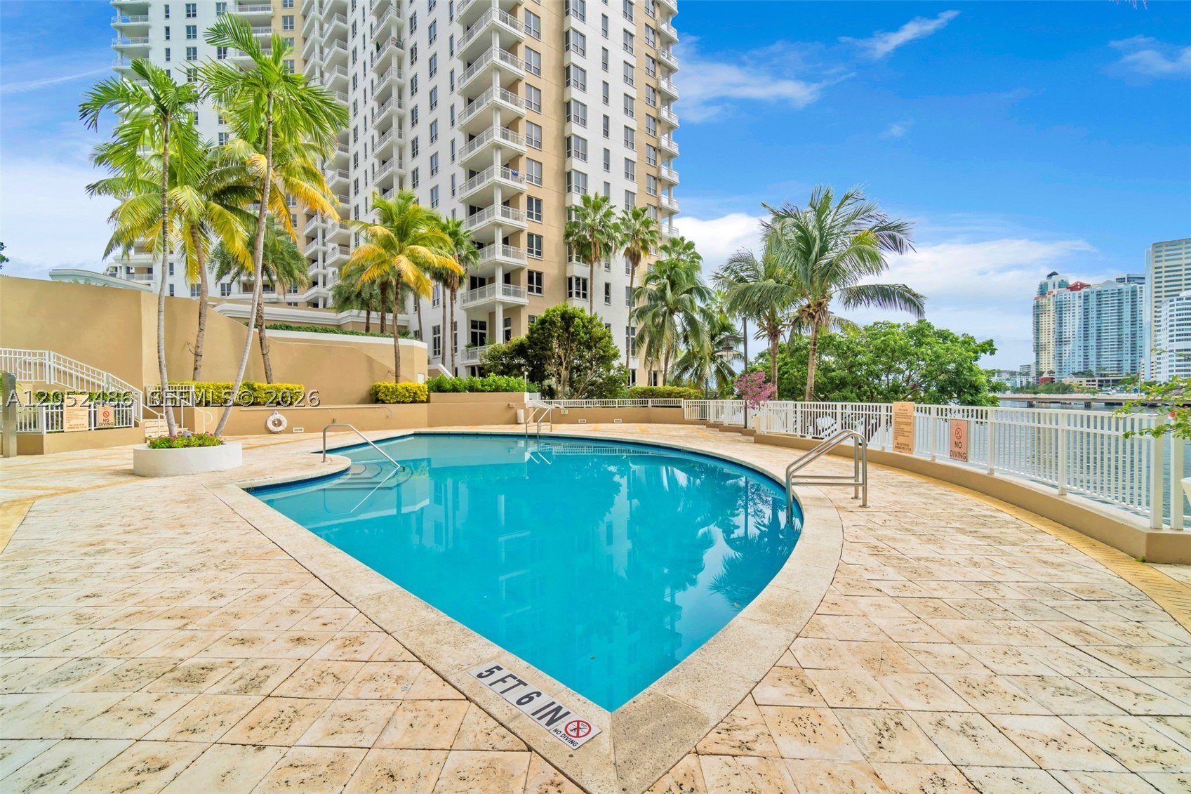 801 Brickell Key Blvd #2108, Miami FL 33131