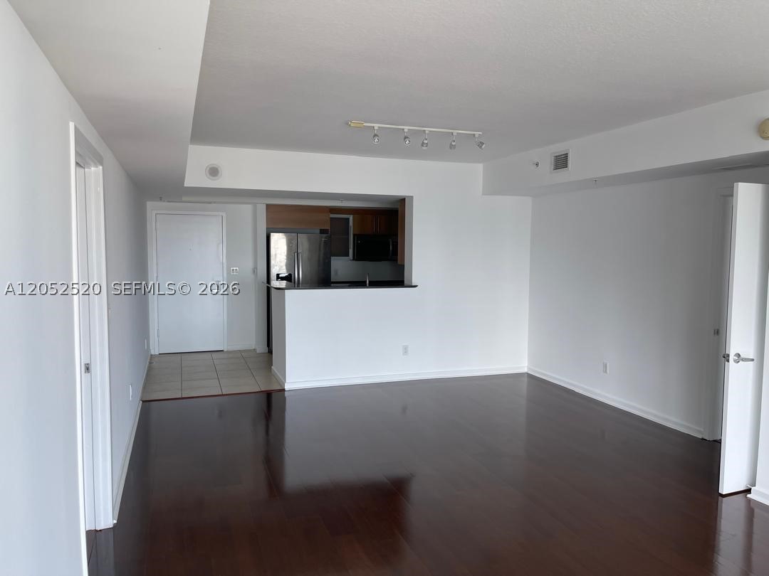 335 S Biscayne Blvd #3507, Miami FL 33131