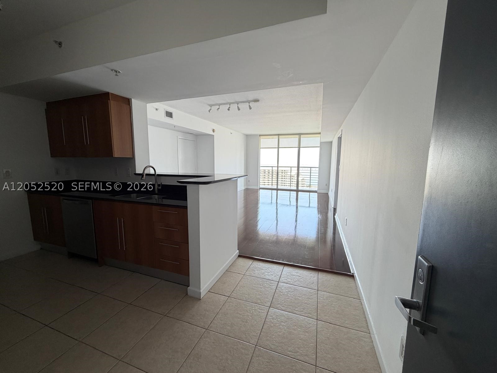 335 S Biscayne Blvd #3507, Miami FL 33131