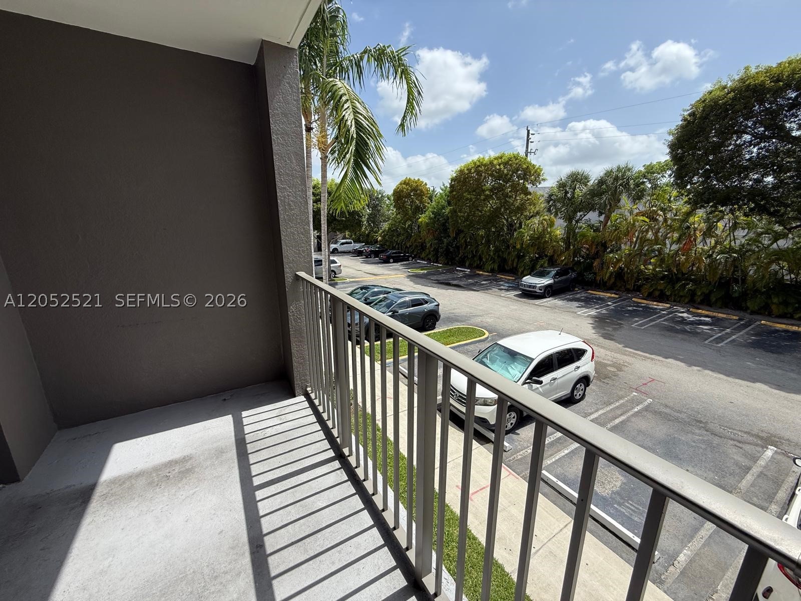 6861 SW 44th St #205, Miami FL 33155