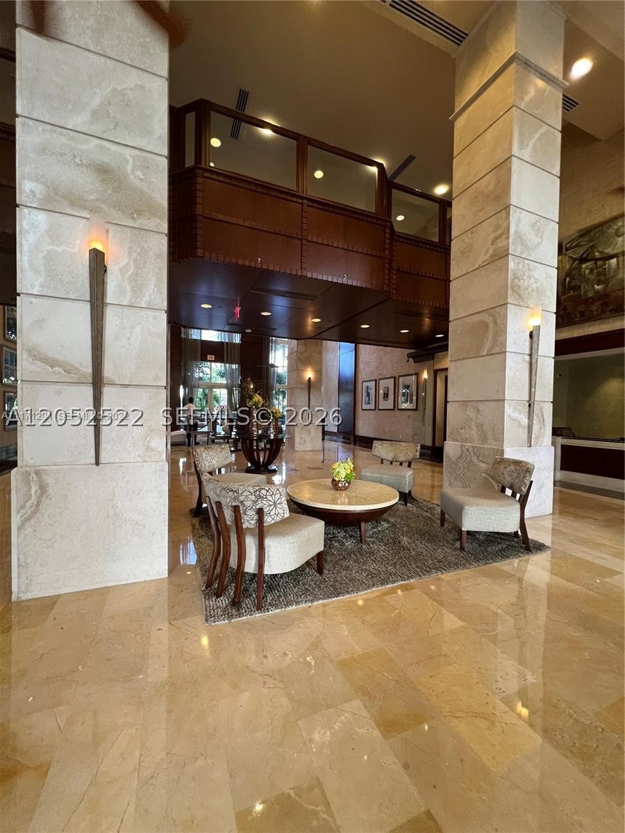19501 W Country Club Dr #1615, Aventura FL 33180