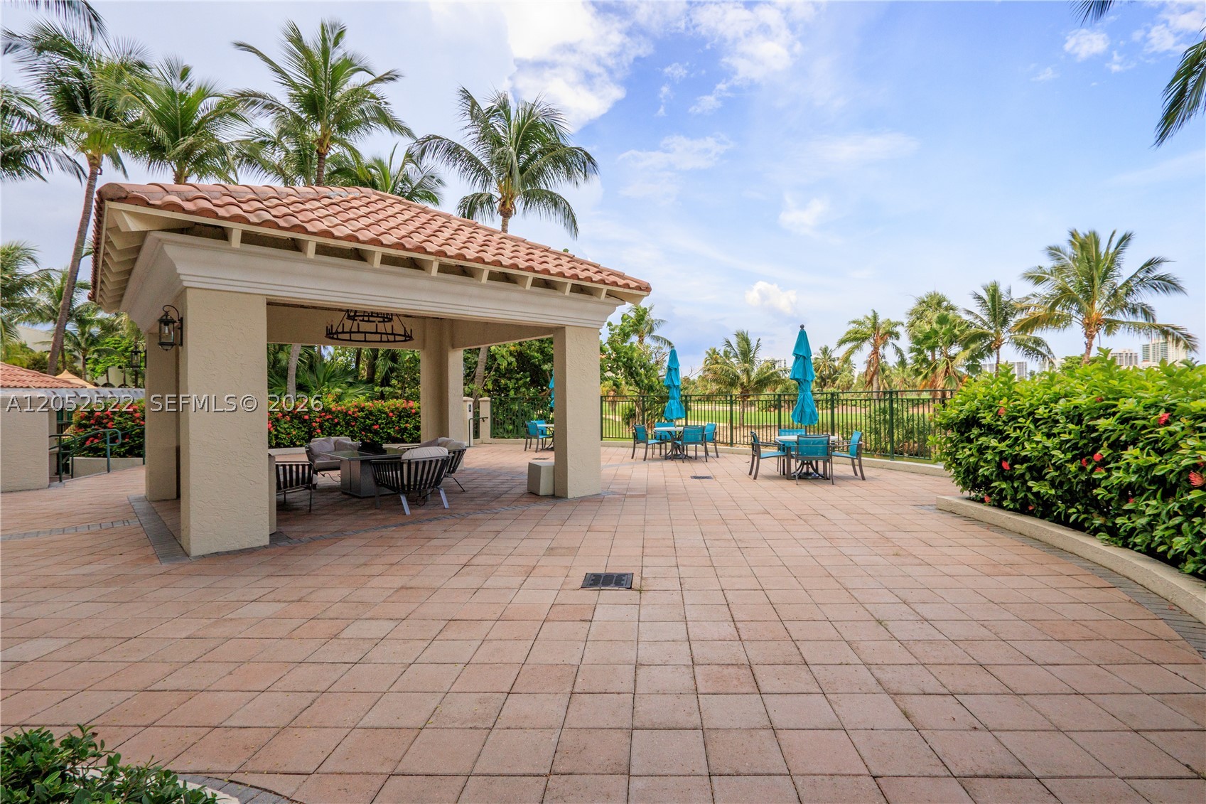 19501 W Country Club Dr #1615, Aventura FL 33180