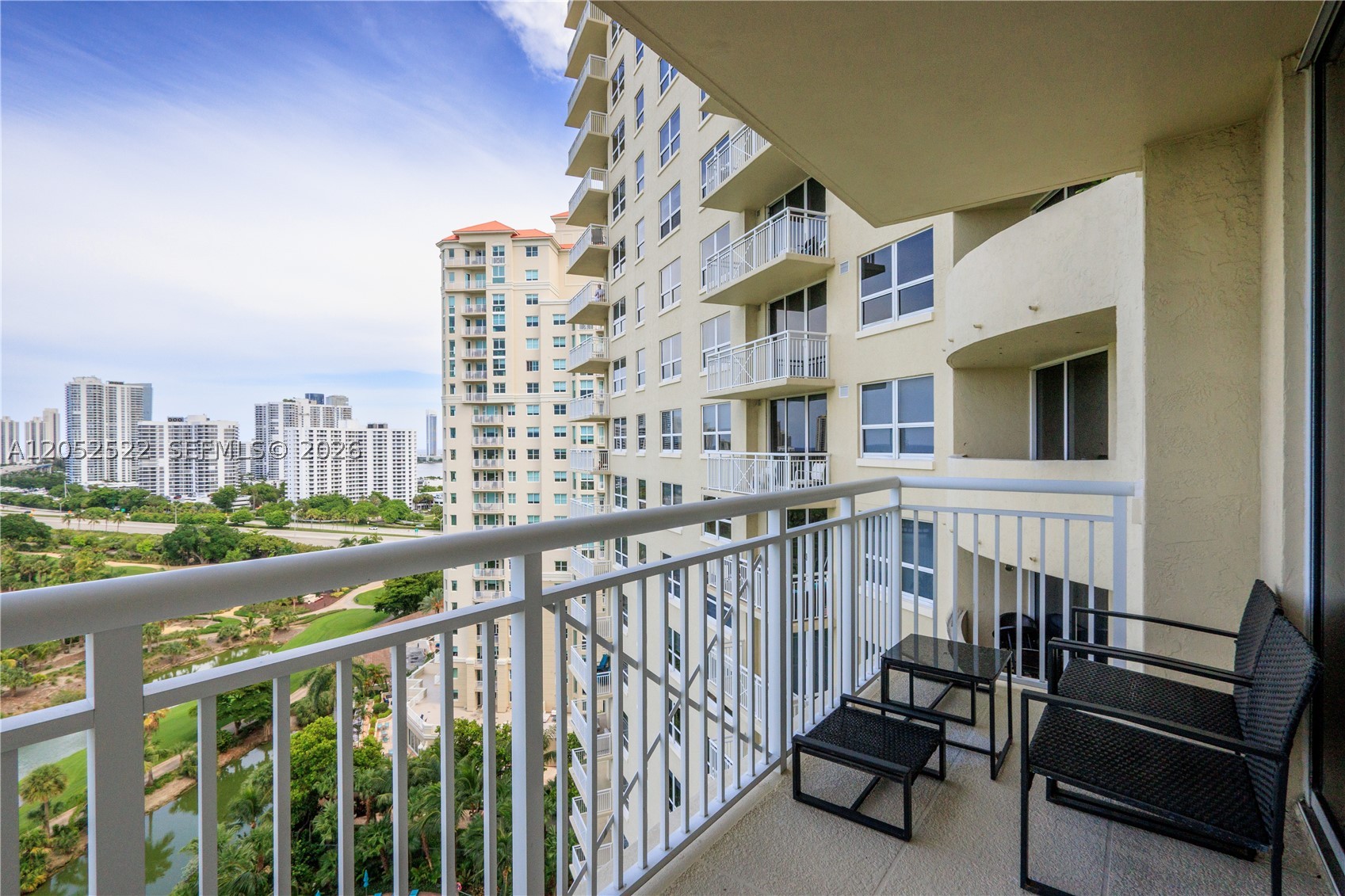 19501 W Country Club Dr #1615, Aventura FL 33180