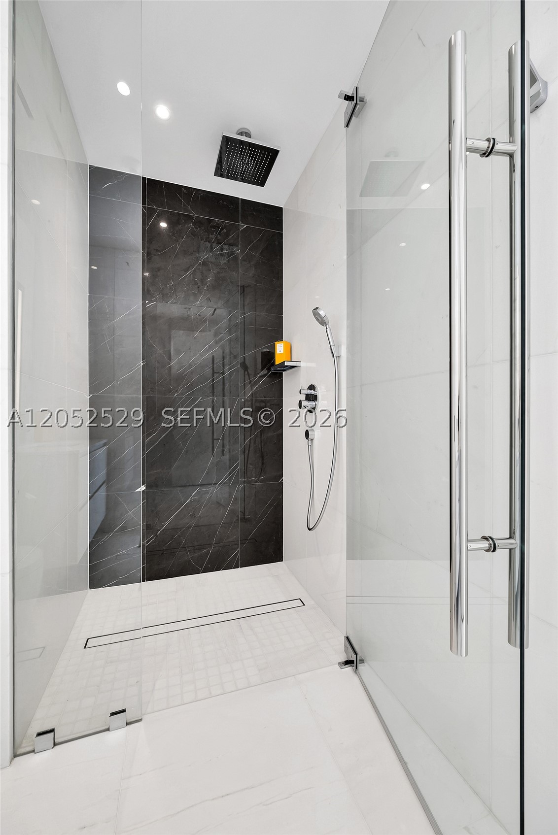 300 Biscayne Boulevard Way #1705W, Miami FL 33131