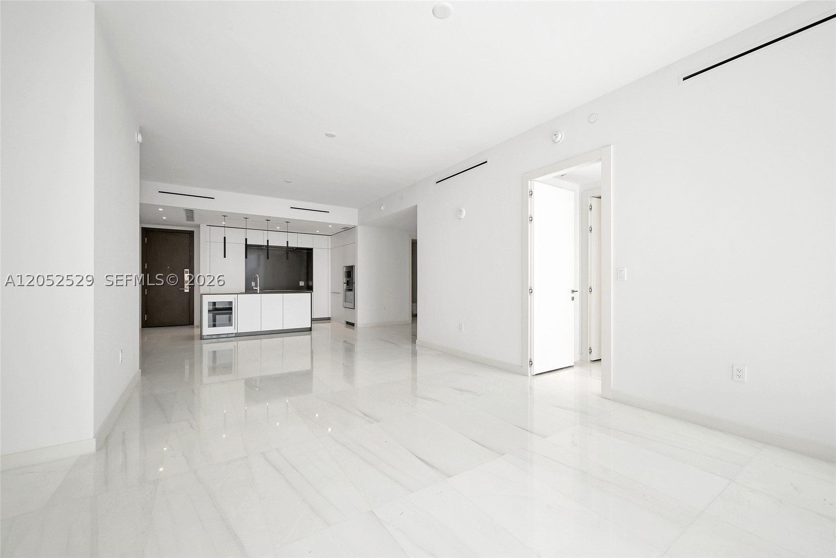 300 Biscayne Boulevard Way #1705W, Miami FL 33131