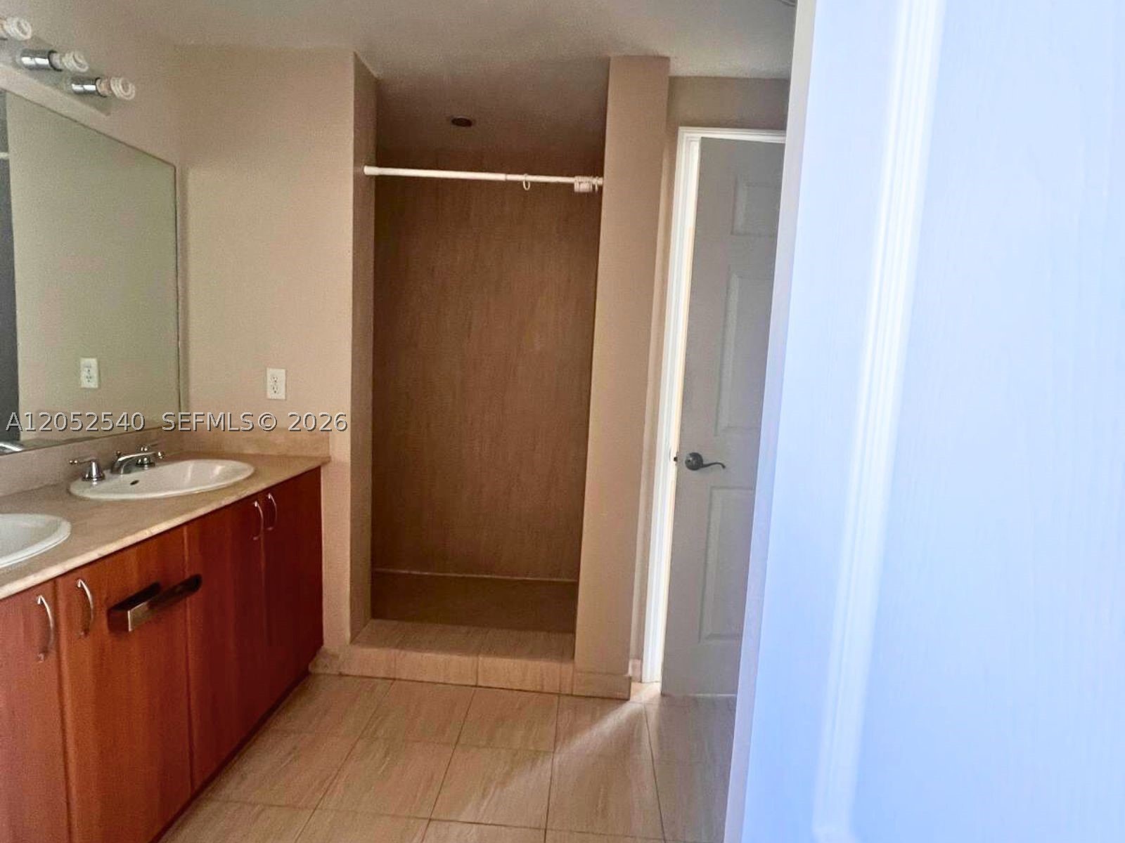 2425 SW 27th Ave #1004, Miami FL 33145