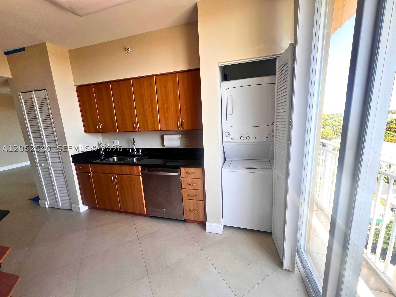 2425 SW 27th Ave #1004, Miami FL 33145