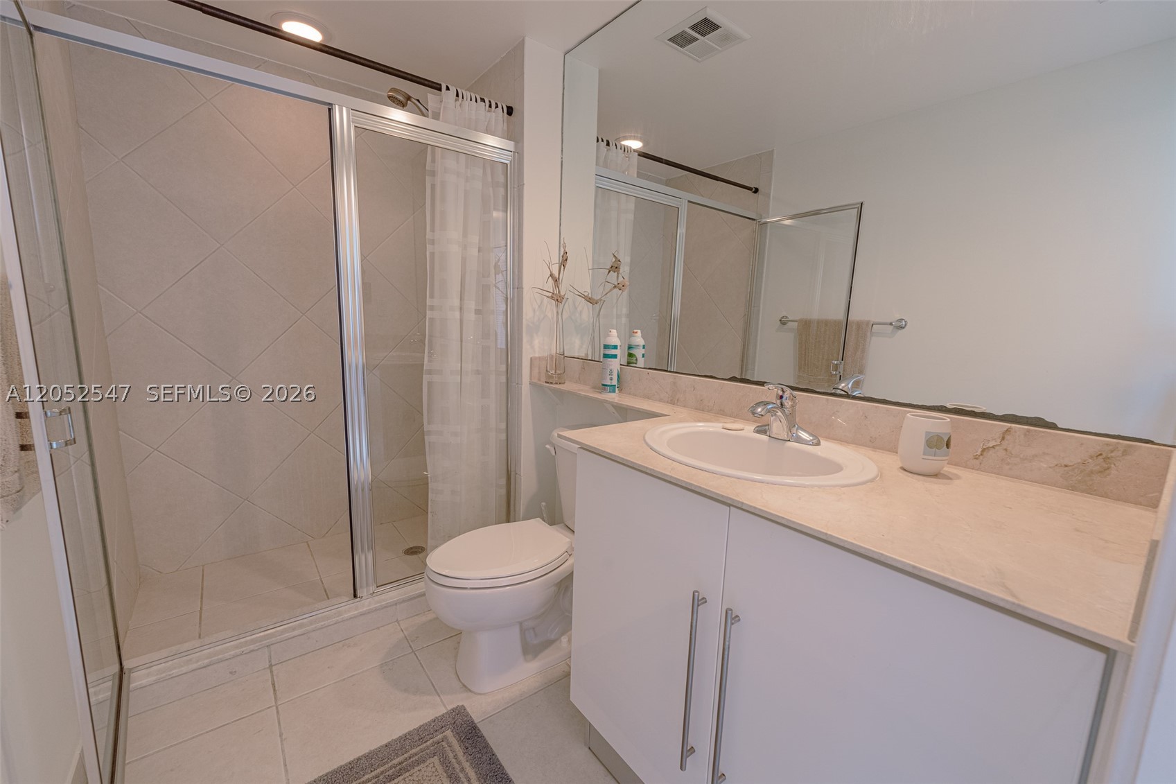 325 S Biscayne Blvd #2119, Miami FL 33131