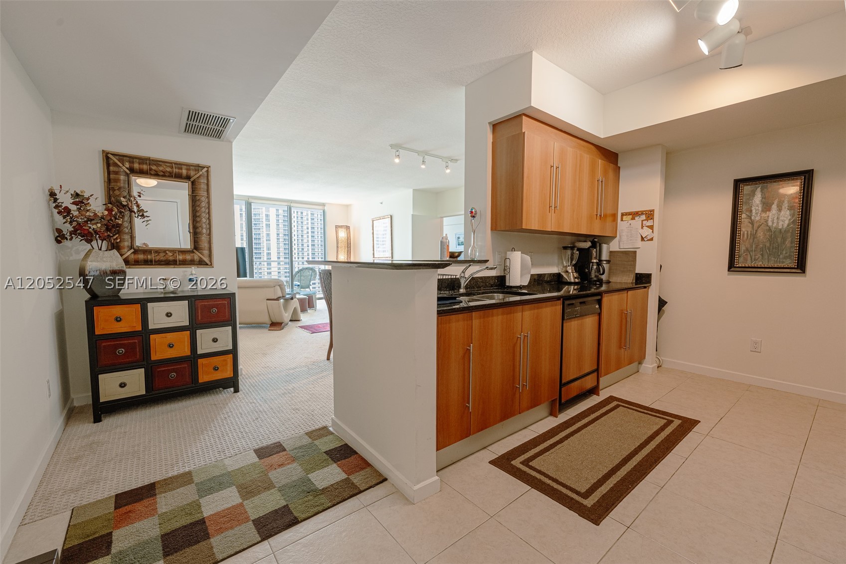 325 S Biscayne Blvd #2119, Miami FL 33131
