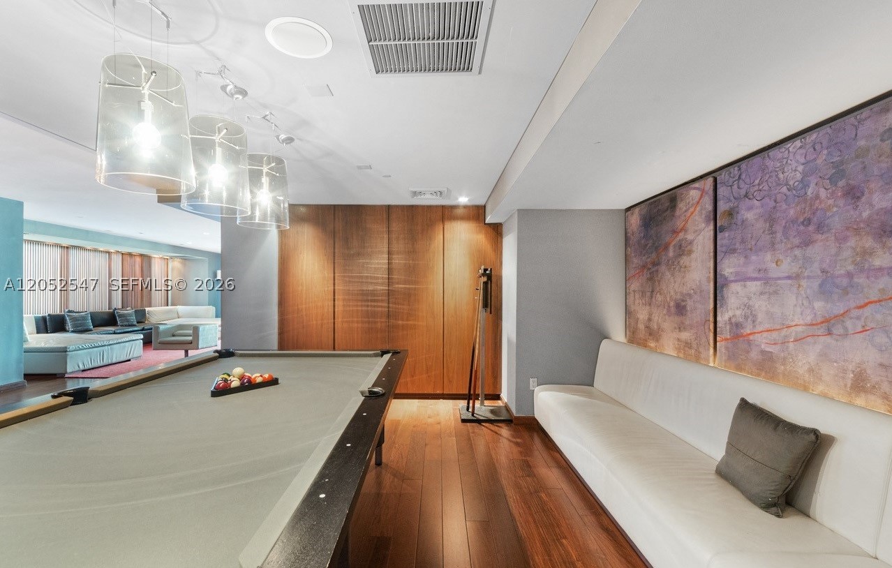 325 S Biscayne Blvd #2119, Miami FL 33131