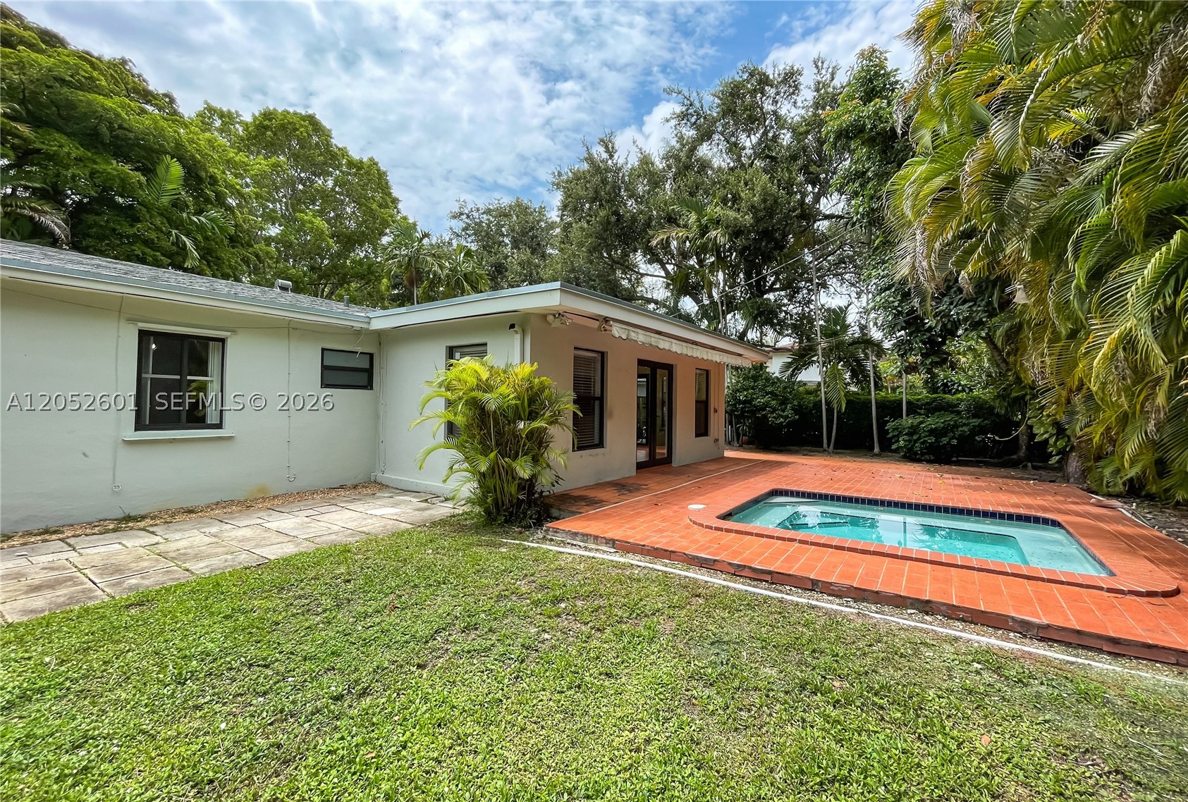 8045 SW 62nd Ct, Miami FL 33143