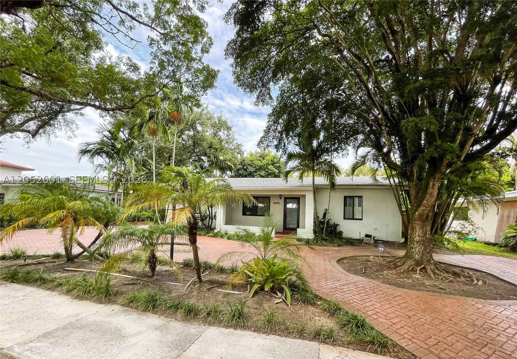 8045 SW 62nd Ct, Miami FL 33143