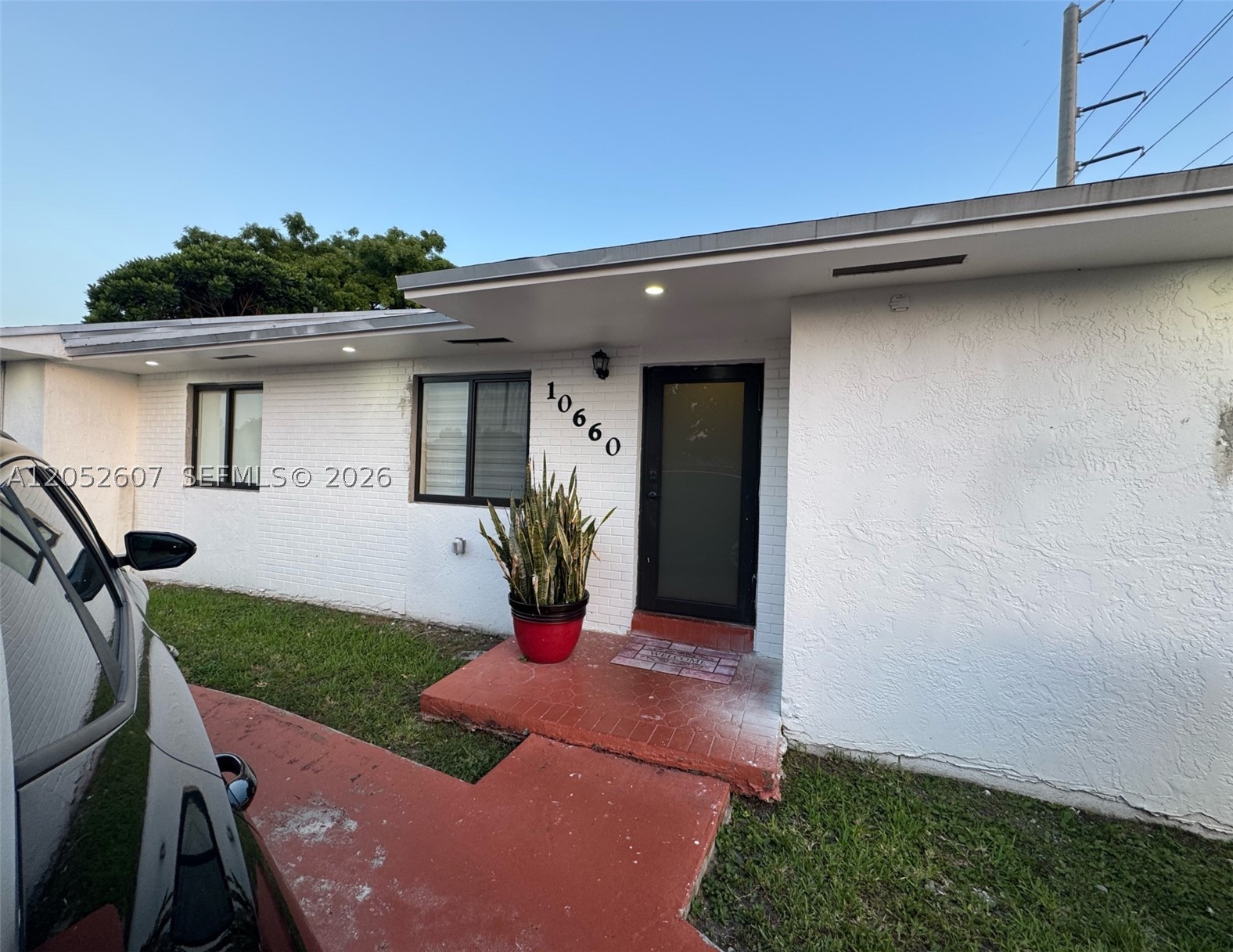 10660 SW 164th St #n/a, Miami FL 33157