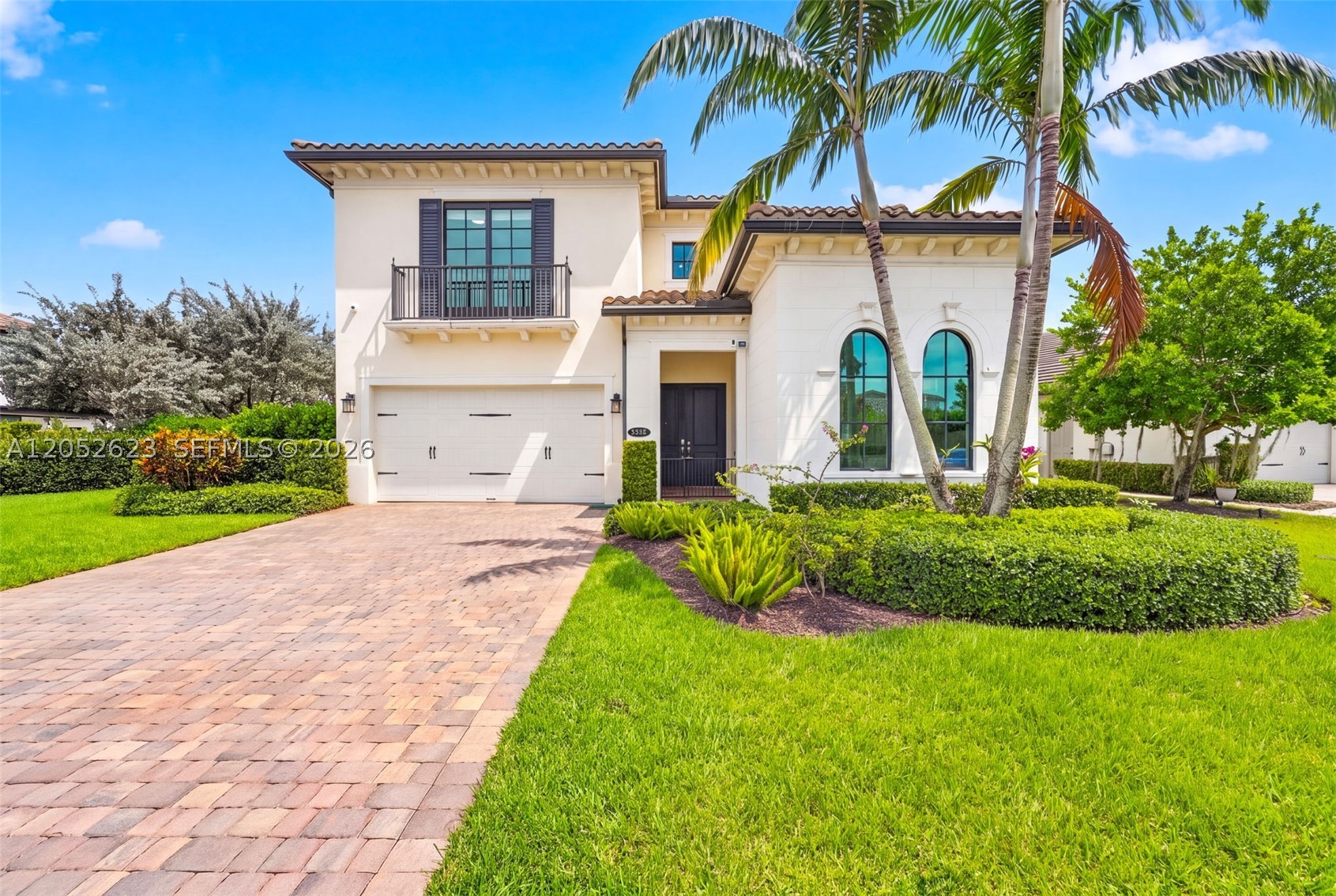 11326 SW 12th St, Pembroke Pines FL 33025