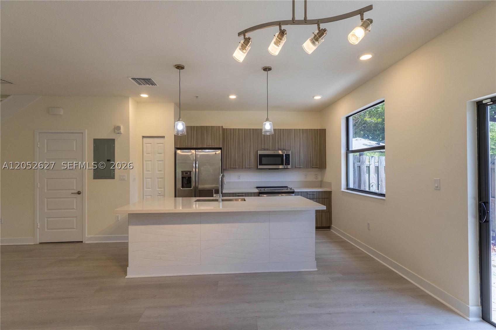 10407 NW 82nd St #12, Doral FL 33178