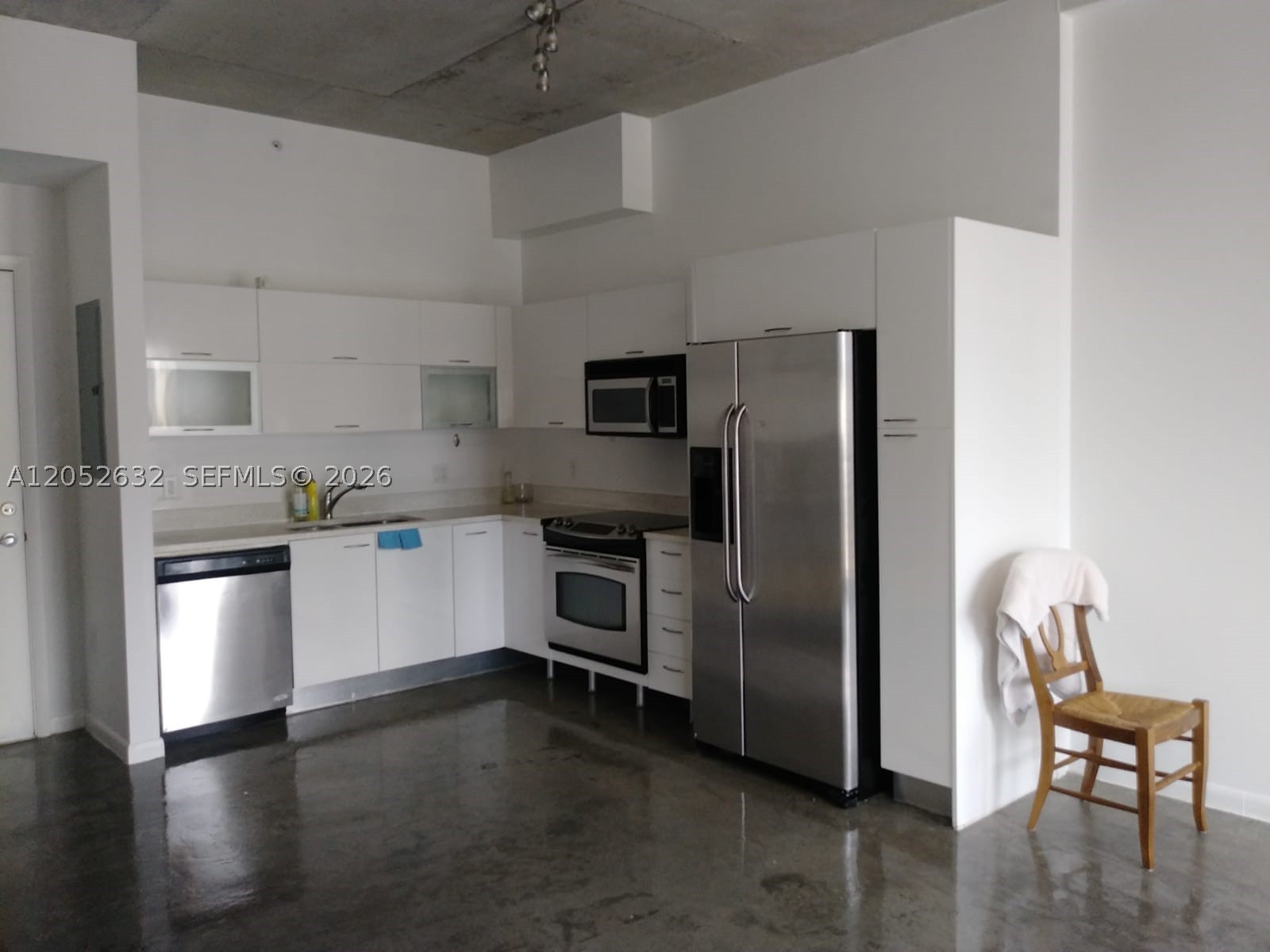 133 NE 2nd Ave #2204, Miami FL 33132