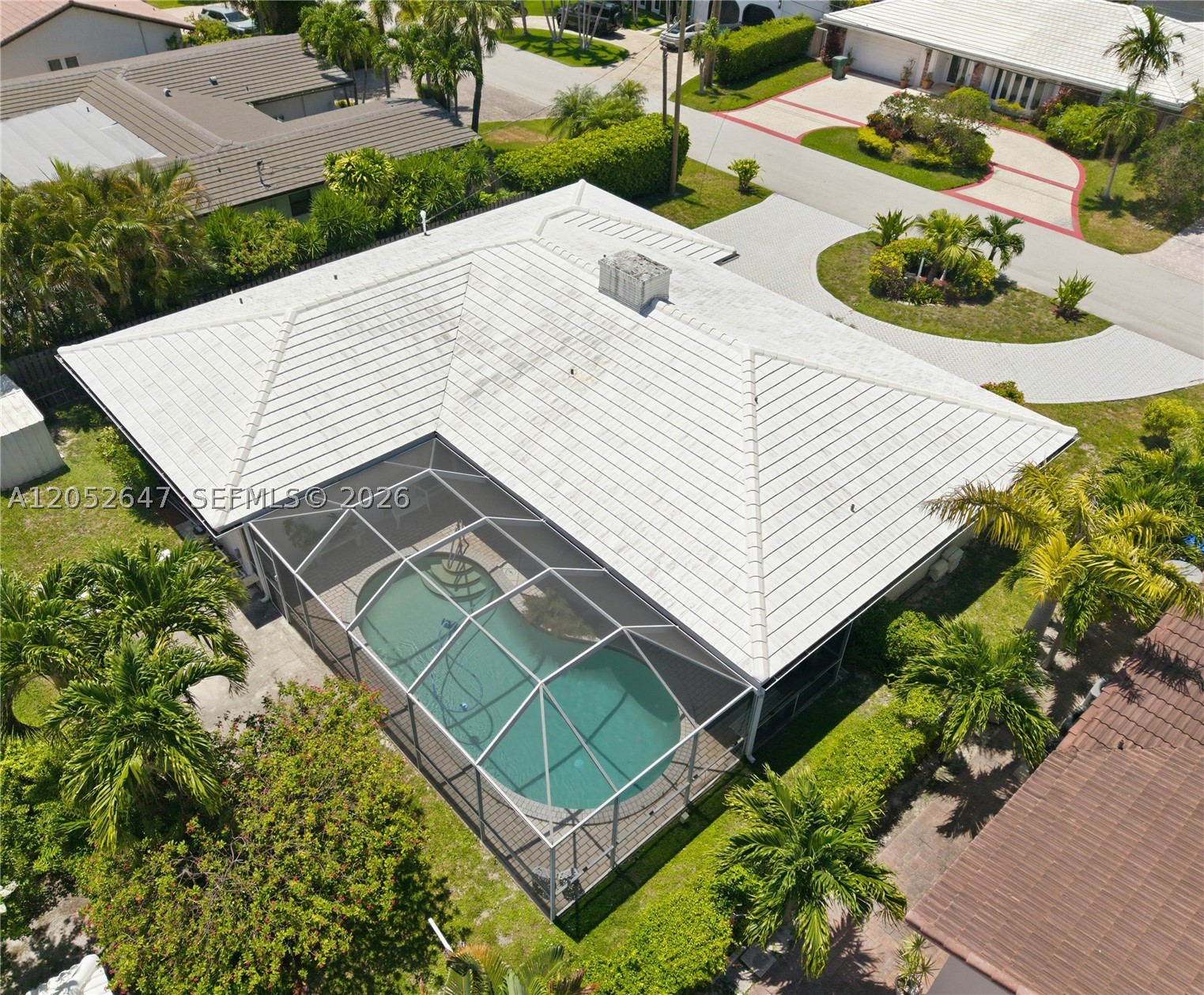 8 Castle Harbor Is, Fort Lauderdale FL 33308