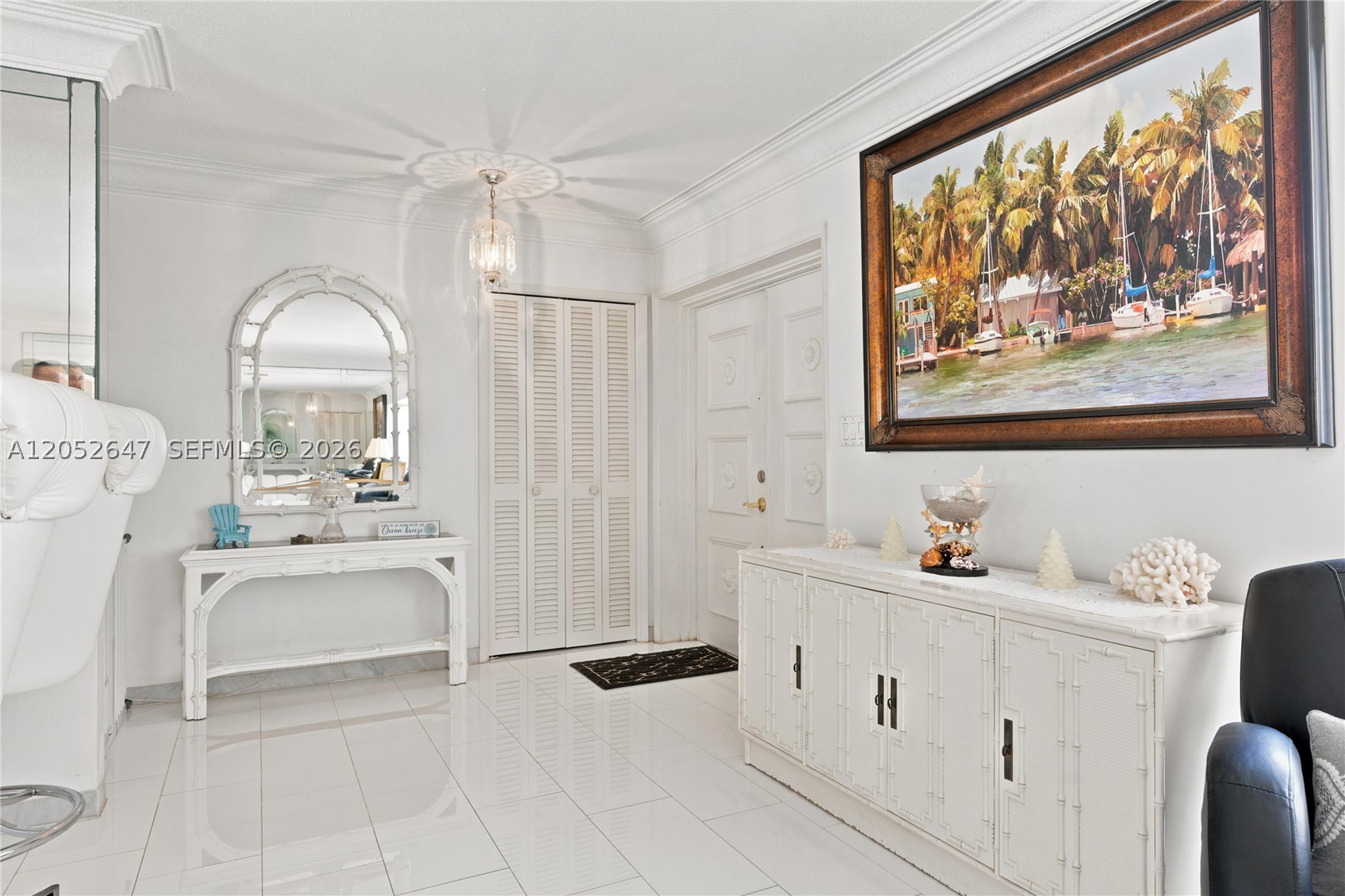8 Castle Harbor Is, Fort Lauderdale FL 33308