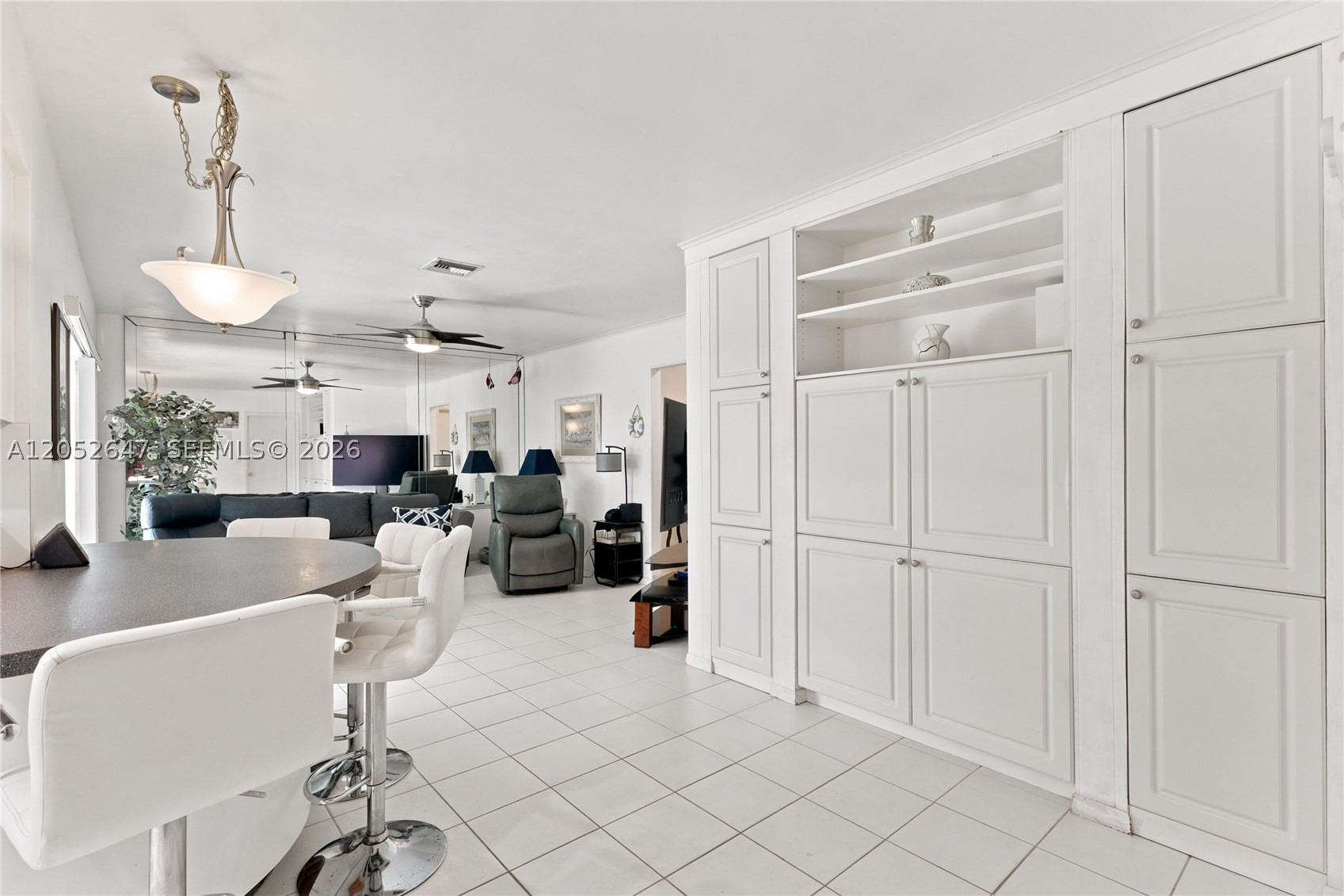 8 Castle Harbor Is, Fort Lauderdale FL 33308