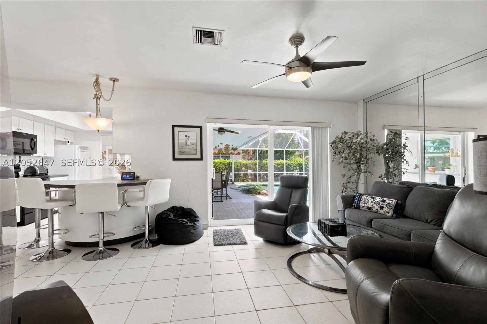 8 Castle Harbor Is, Fort Lauderdale FL 33308