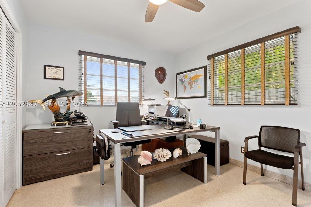 8 Castle Harbor Is, Fort Lauderdale FL 33308