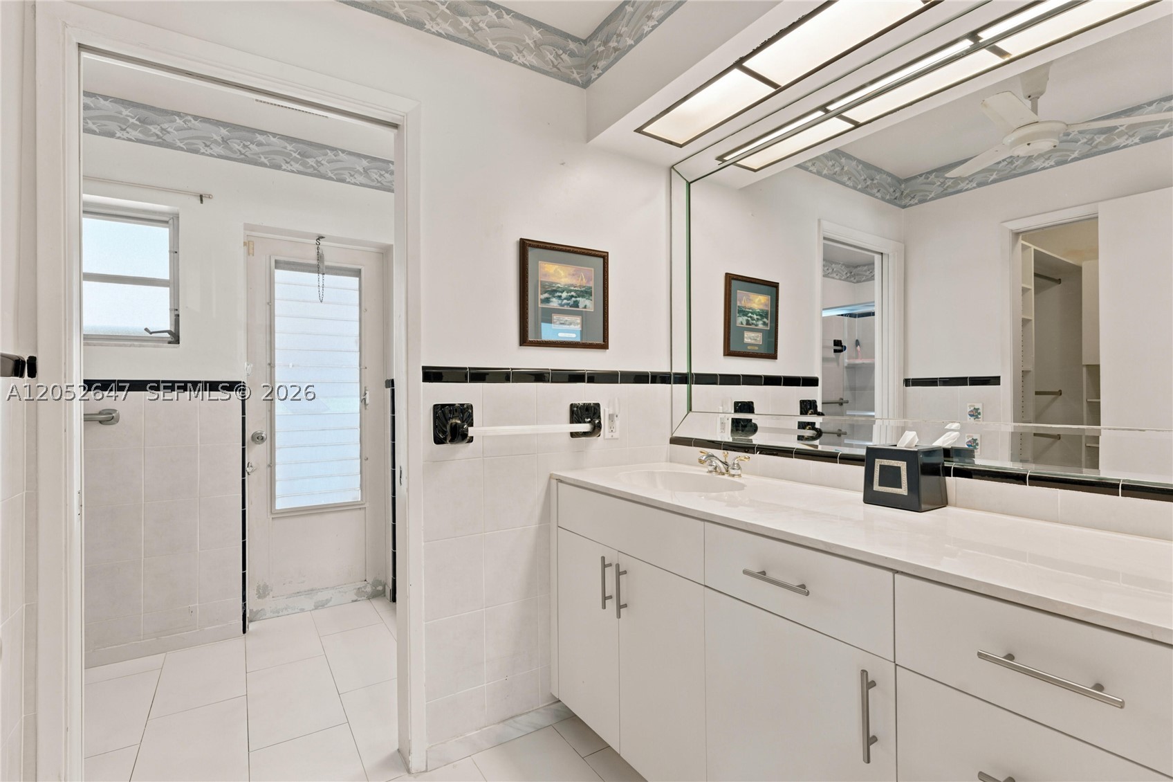 8 Castle Harbor Is, Fort Lauderdale FL 33308
