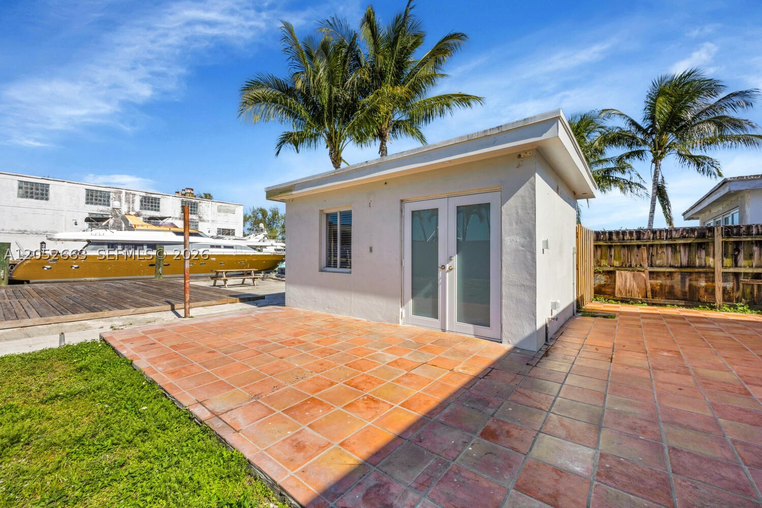3551 NW 20th St, Miami FL 33142