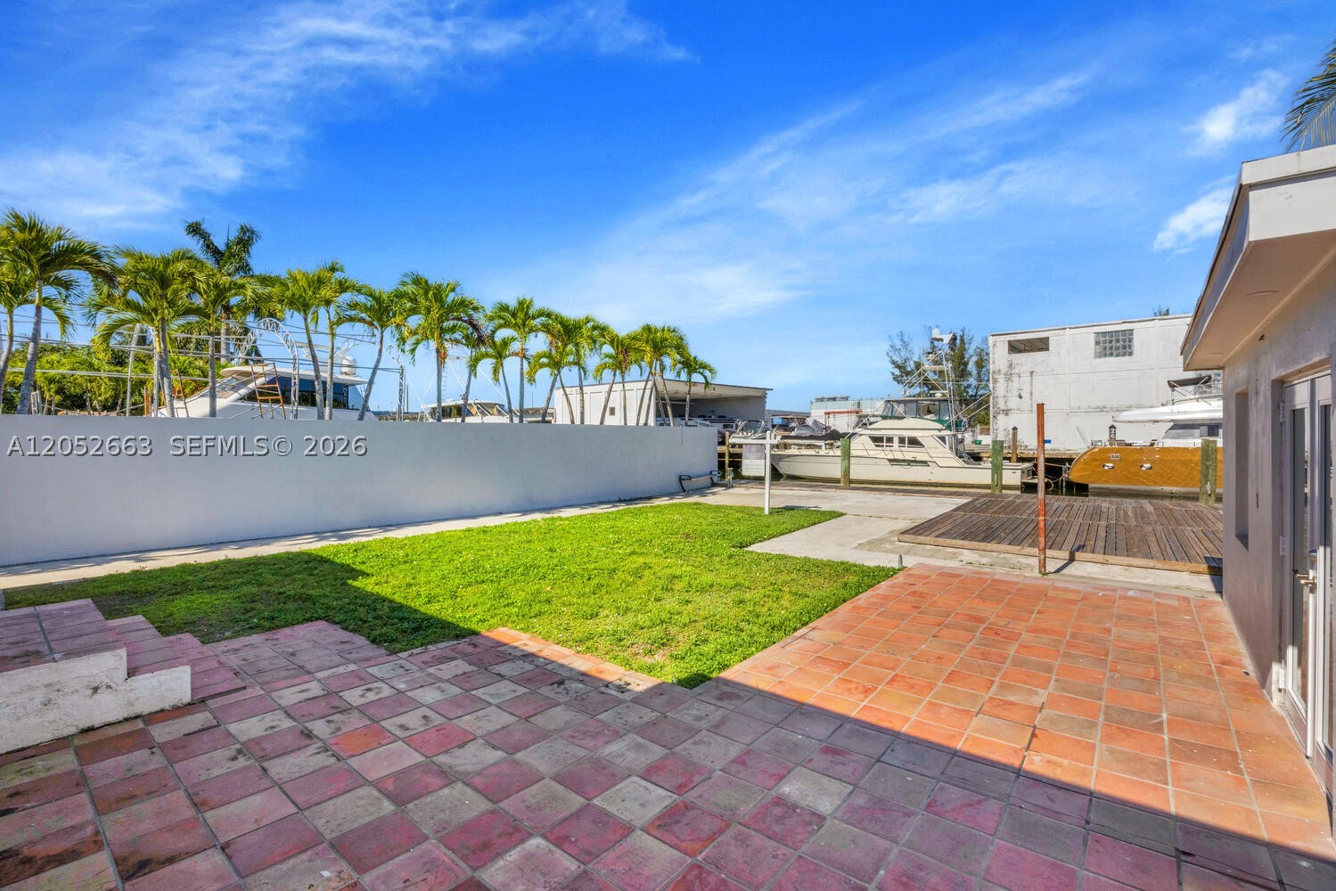 3551 NW 20th St, Miami FL 33142