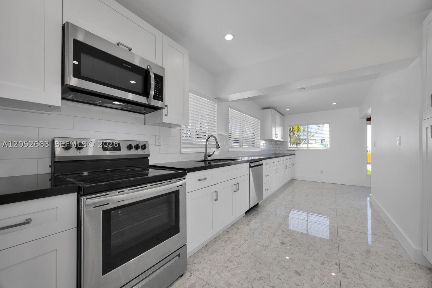3551 NW 20th St, Miami FL 33142