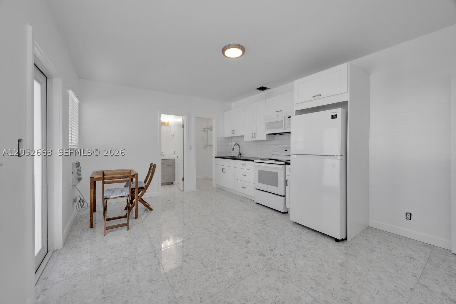 3551 NW 20th St, Miami FL 33142
