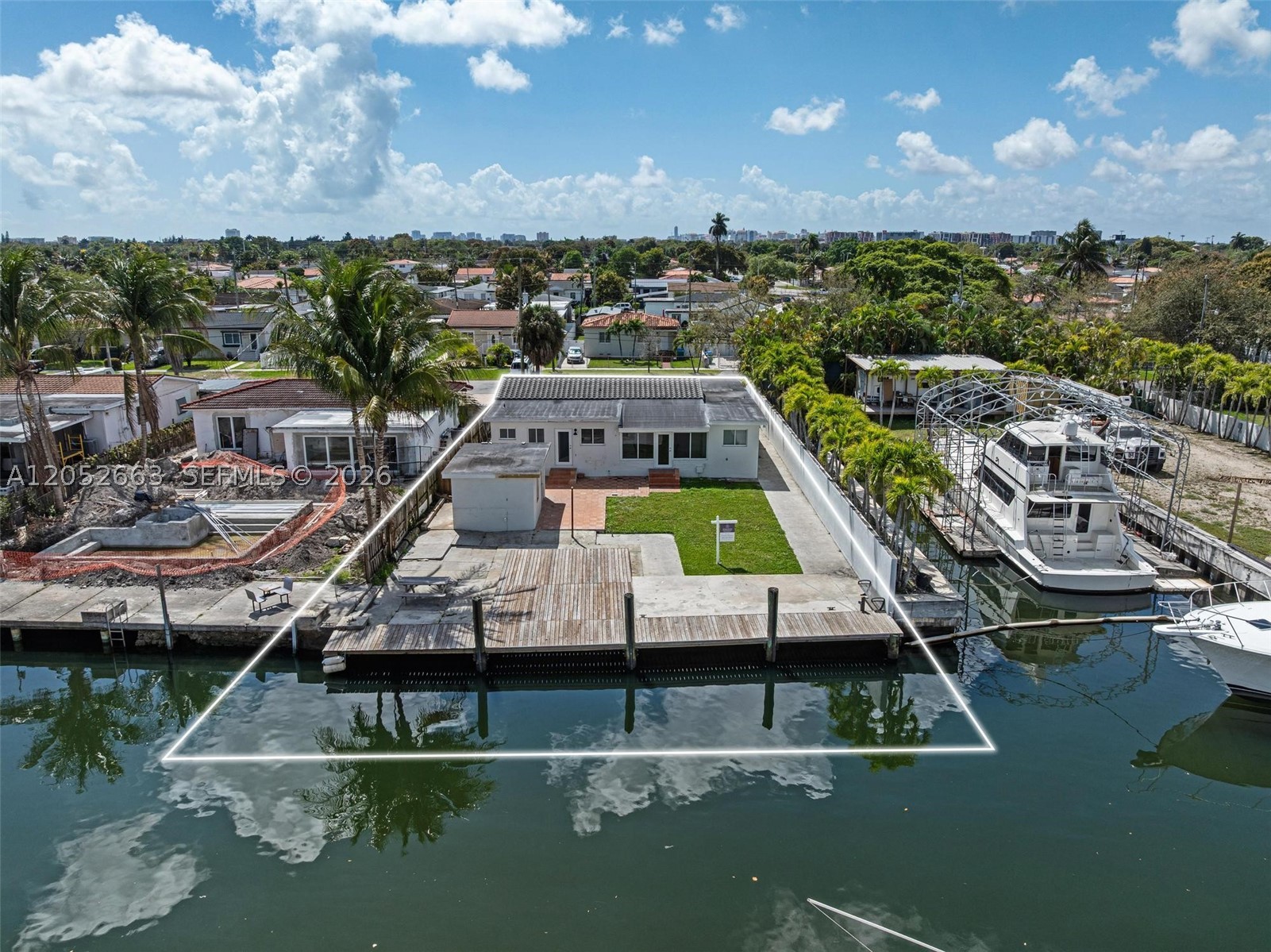 3551 NW 20th St, Miami FL 33142