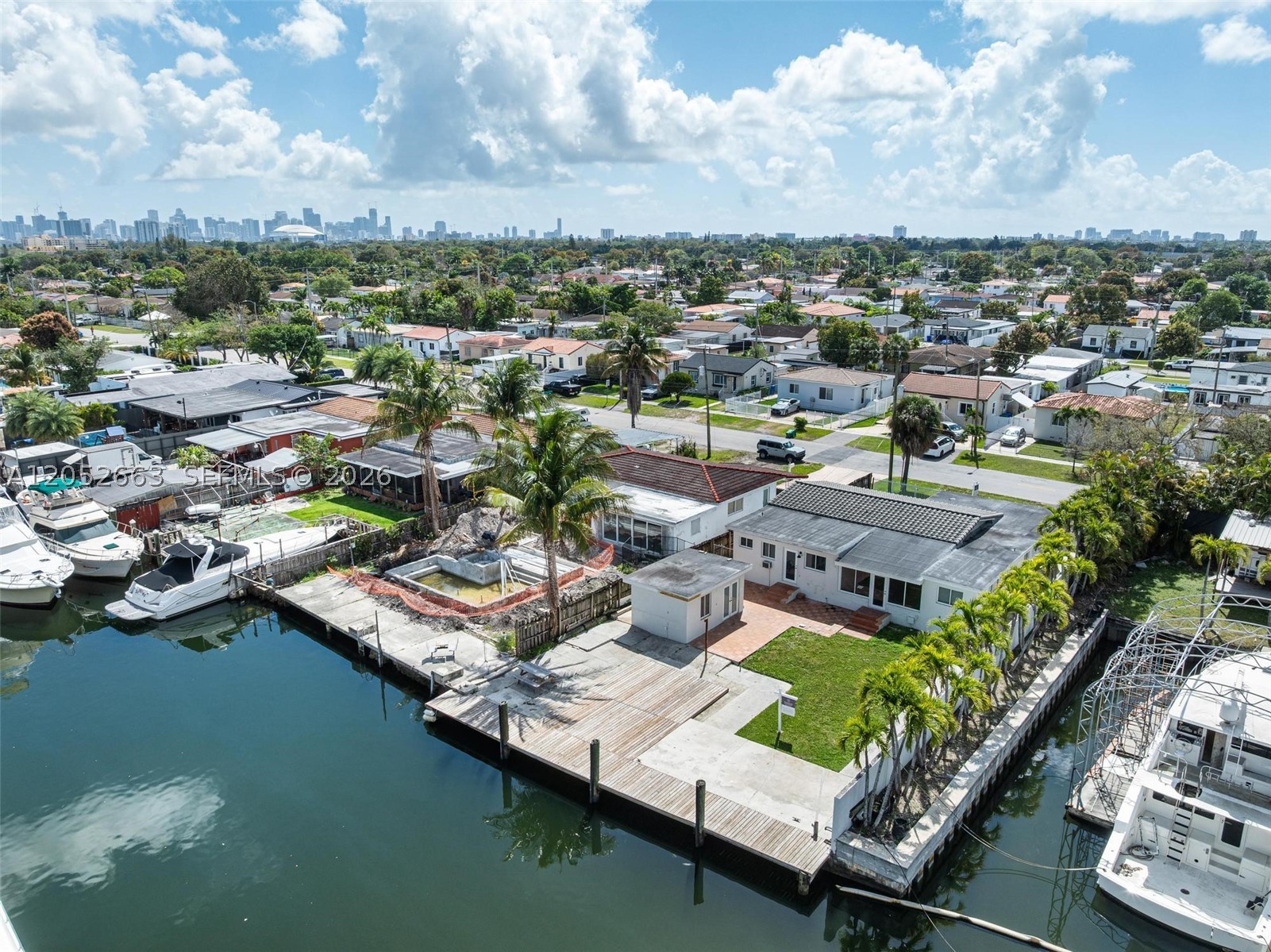 3551 NW 20th St, Miami FL 33142