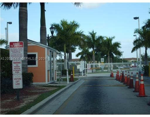 2925 SE 16th Ave #102, Homestead FL 33035