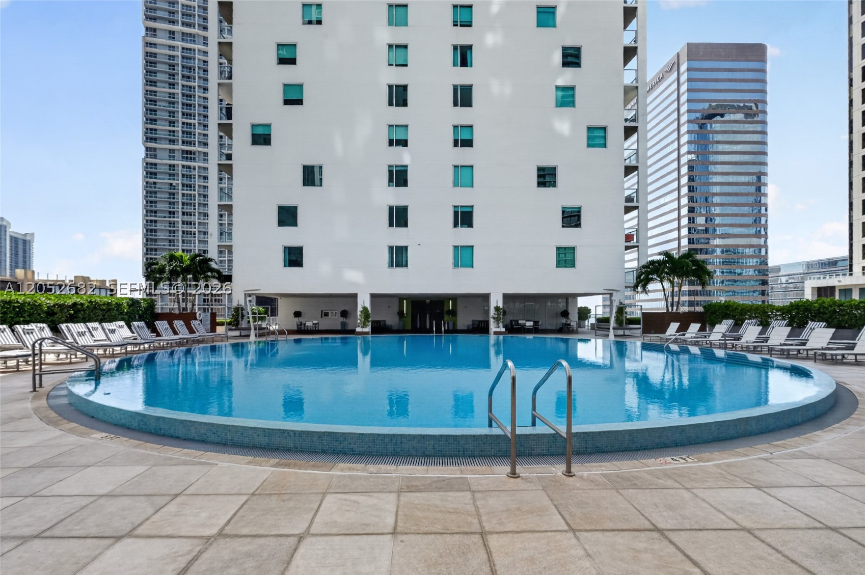 55 SE 6th St #3802, Miami FL 33131