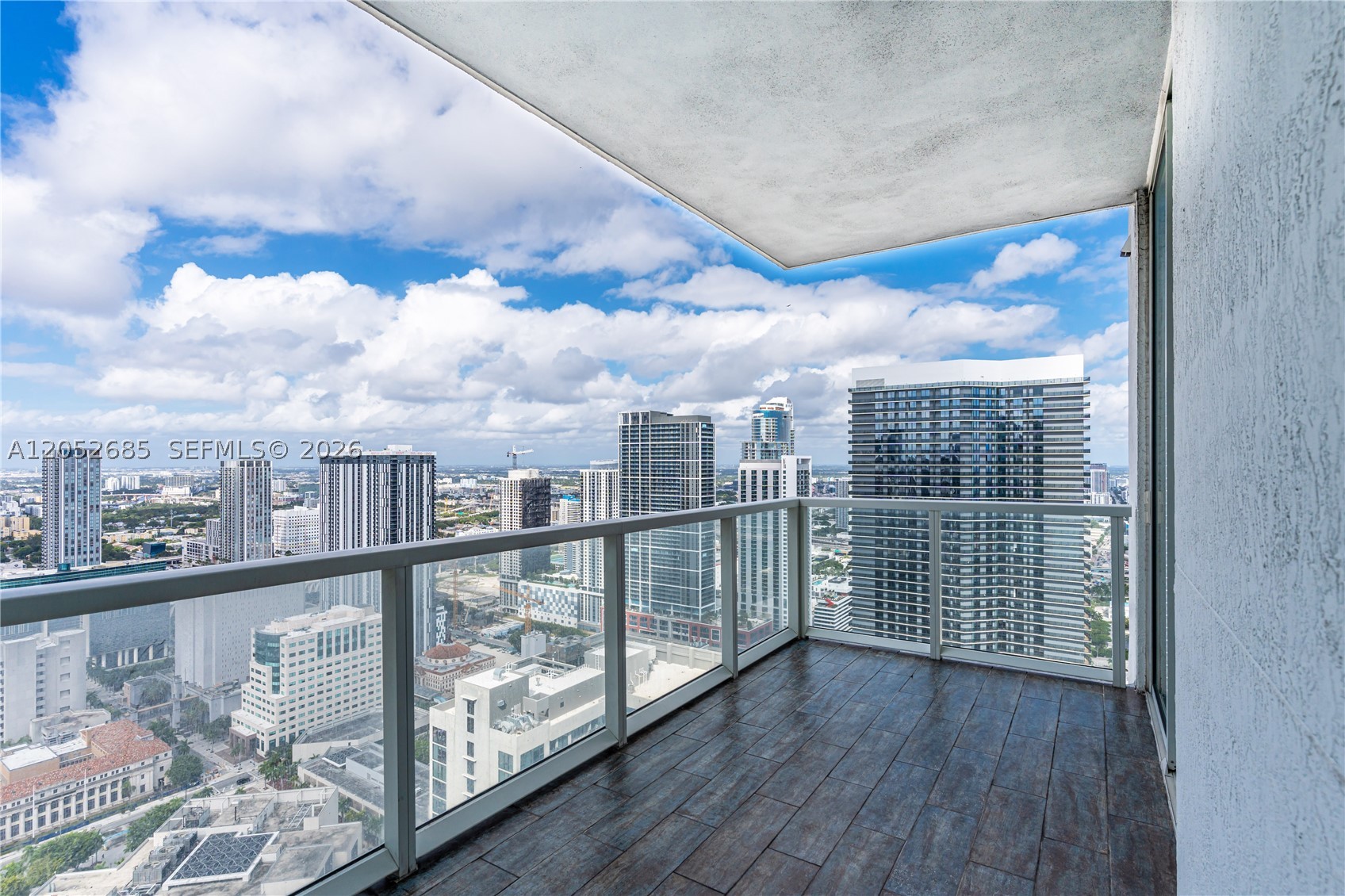 244 Biscayne Blvd #4708, Miami FL 33132