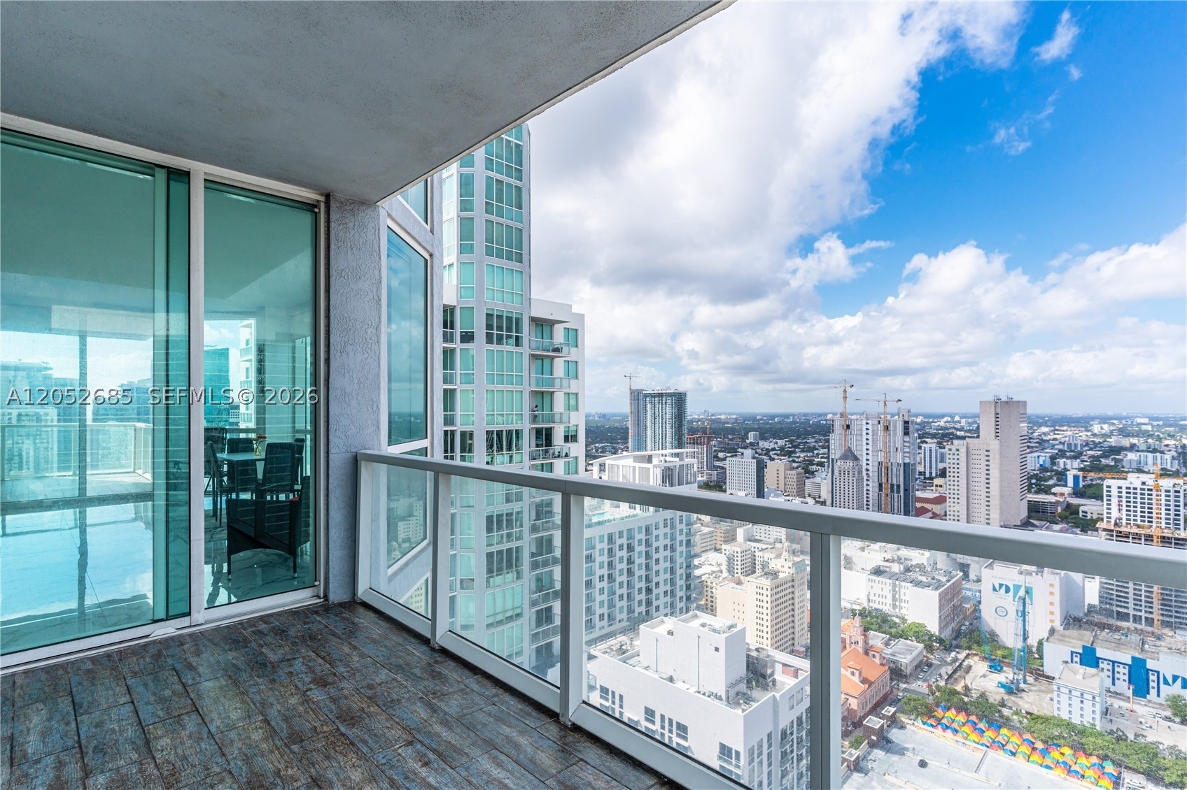 244 Biscayne Blvd #4708, Miami FL 33132