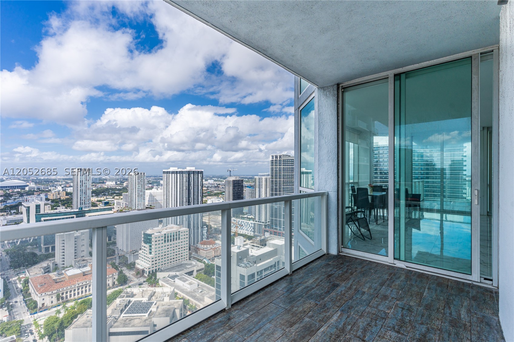 244 Biscayne Blvd #4708, Miami FL 33132