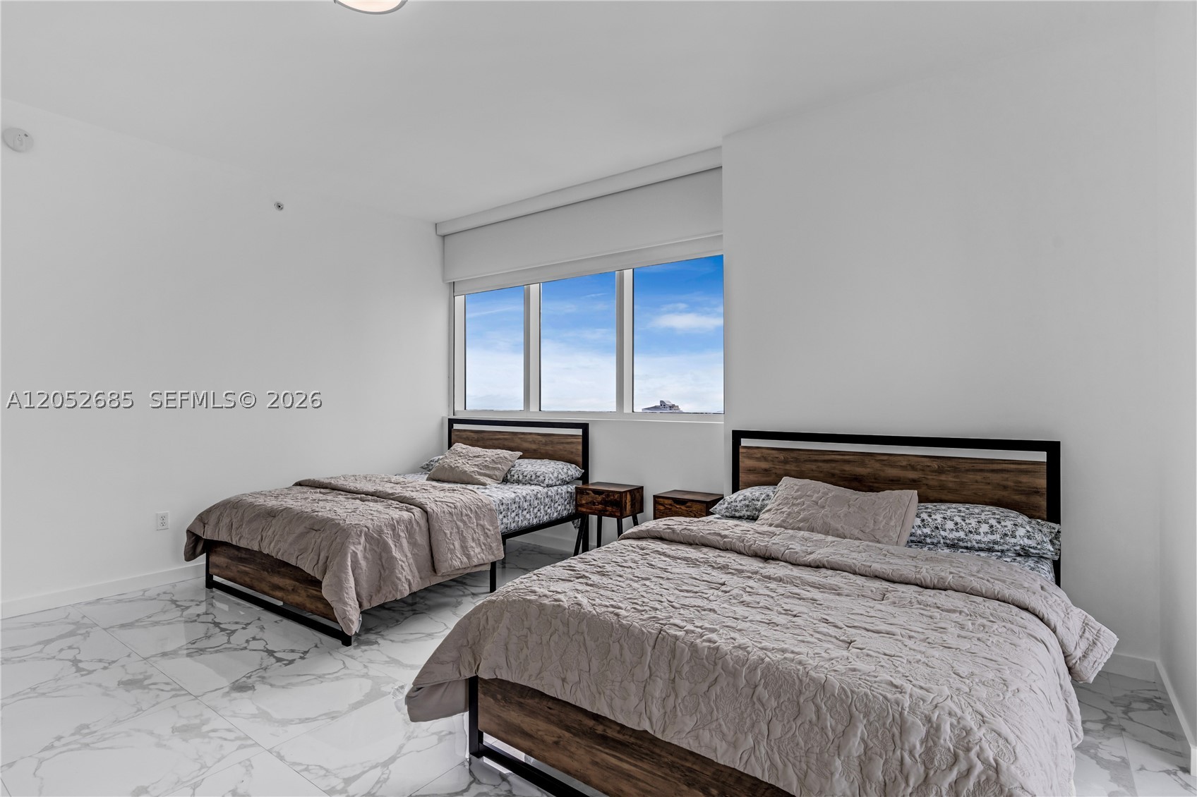 244 Biscayne Blvd #4708, Miami FL 33132