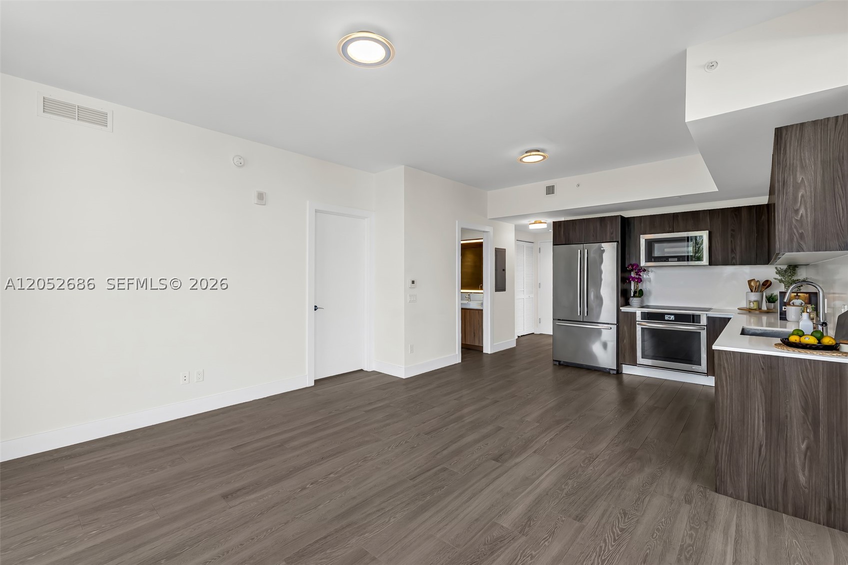 2960 NE 207th St #811, Aventura FL 33180