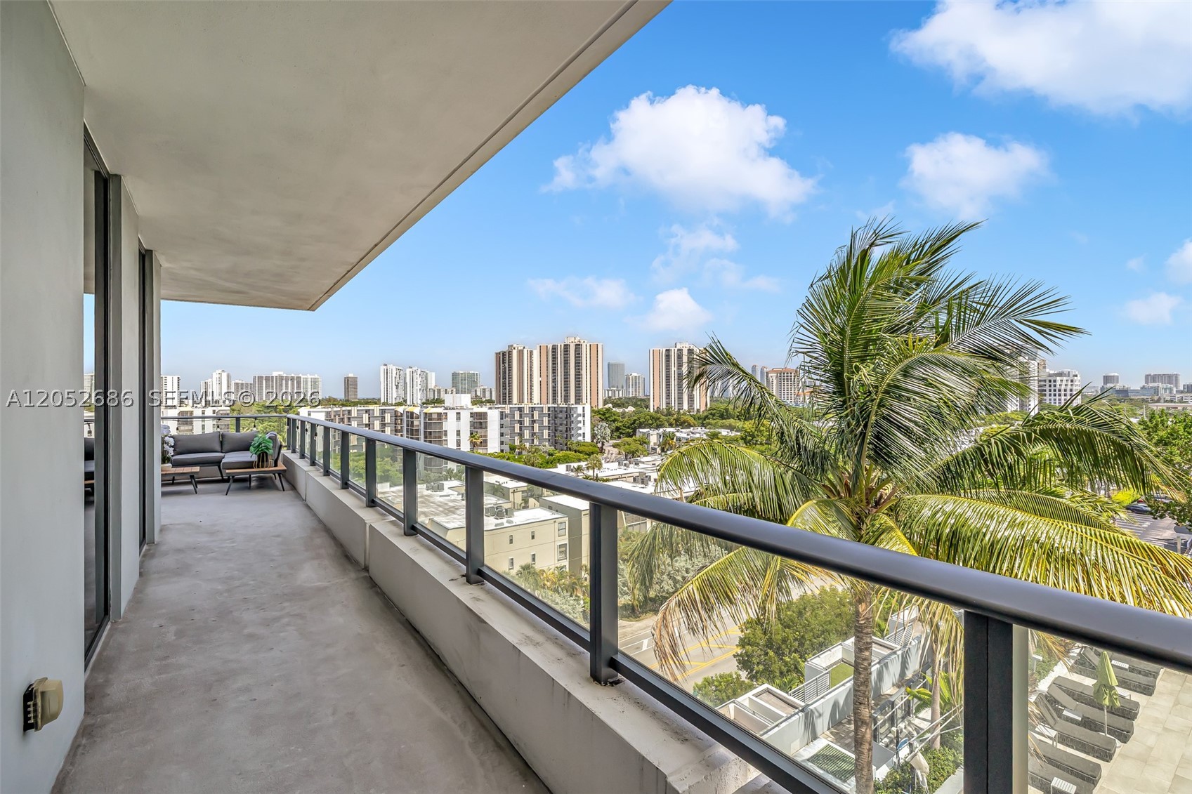 2960 NE 207th St #811, Aventura FL 33180