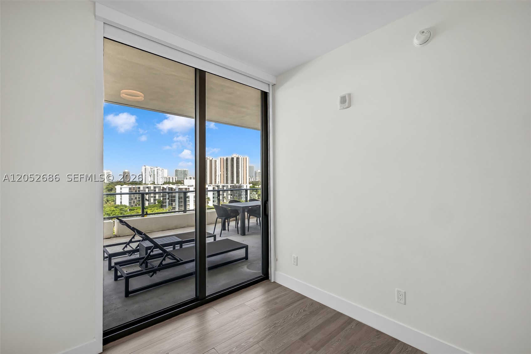 2960 NE 207th St #811, Aventura FL 33180