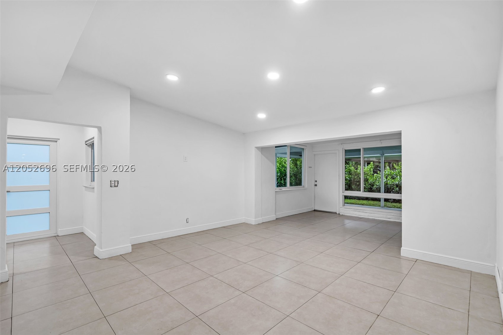 1580 NE 139th St, North Miami FL 33161
