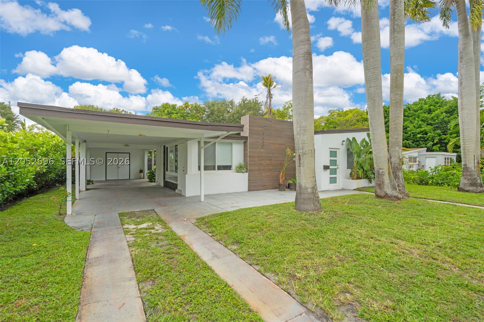 1580 NE 139th St, North Miami FL 33161