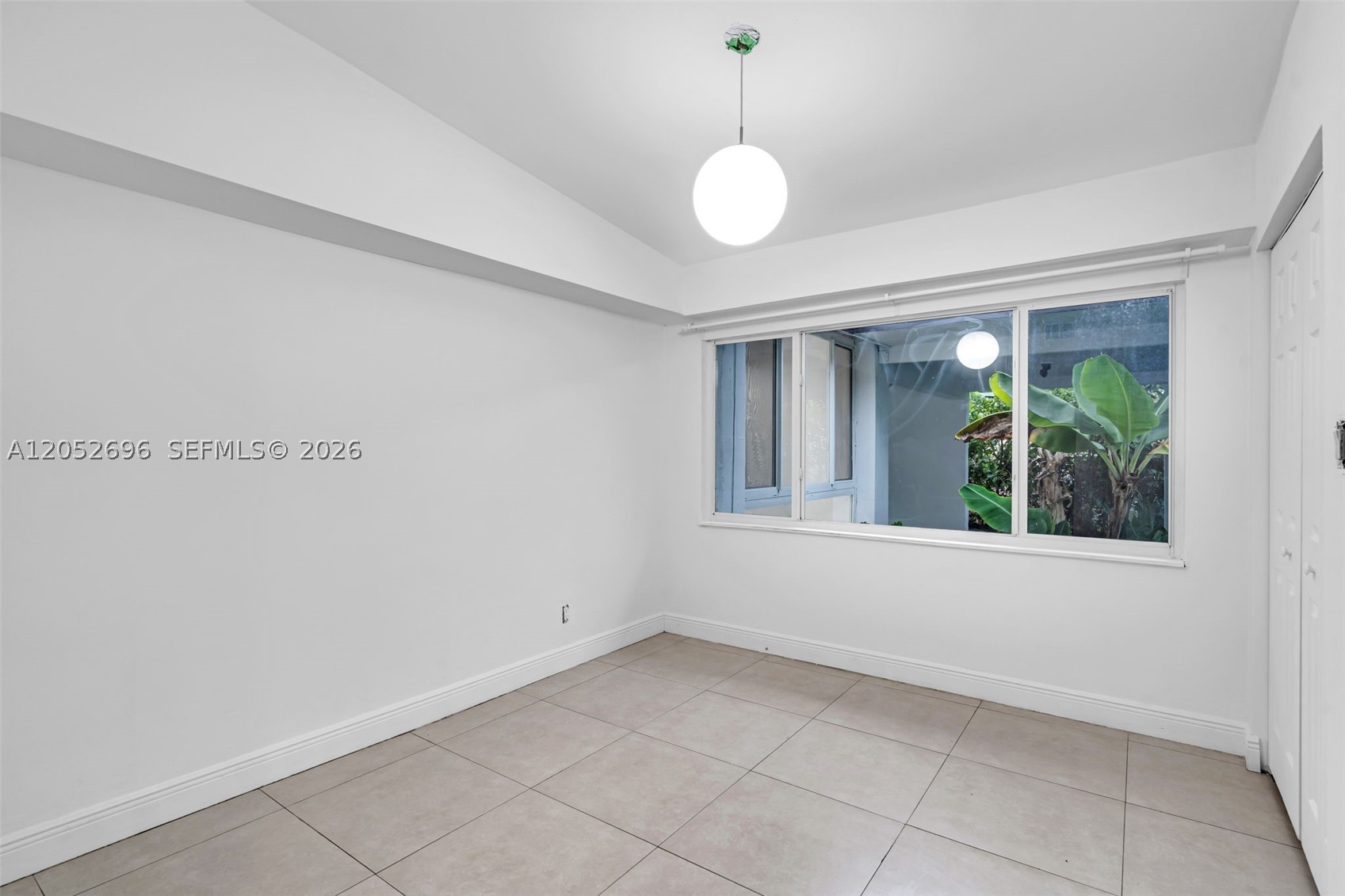 1580 NE 139th St, North Miami FL 33161