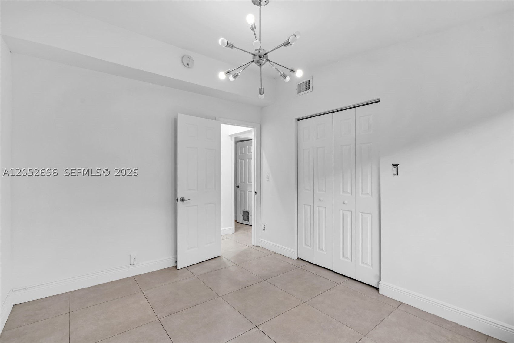 1580 NE 139th St, North Miami FL 33161