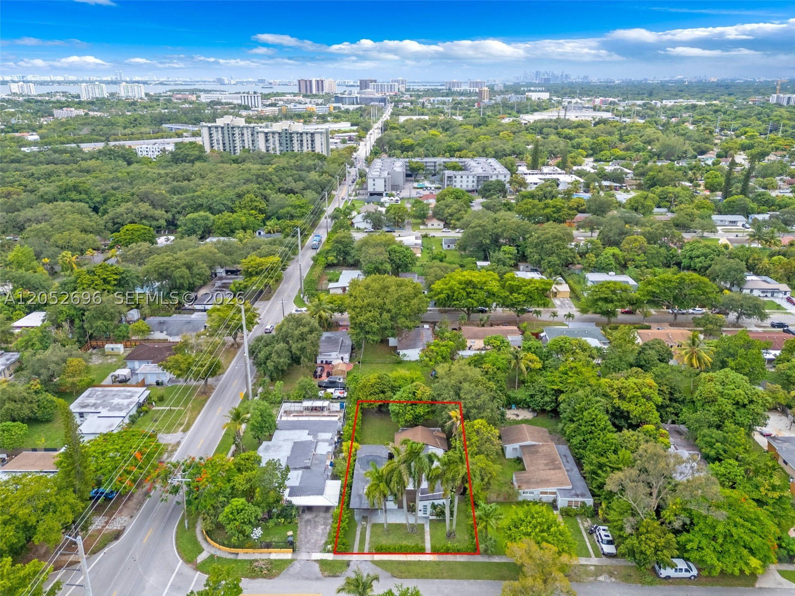 1580 NE 139th St, North Miami FL 33161
